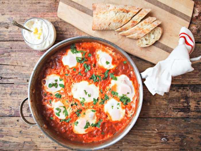 Egg recipe with tomato sauce