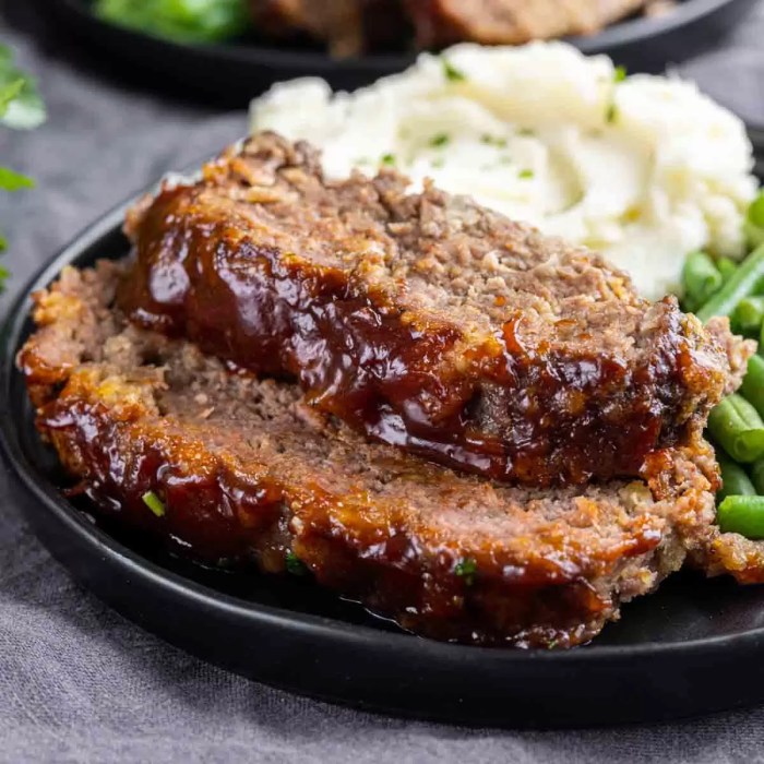 Meatloaf recipe recipes sauce worcestershire beef ketchup two moist red food good loaf meat whisk gud real pork not classic